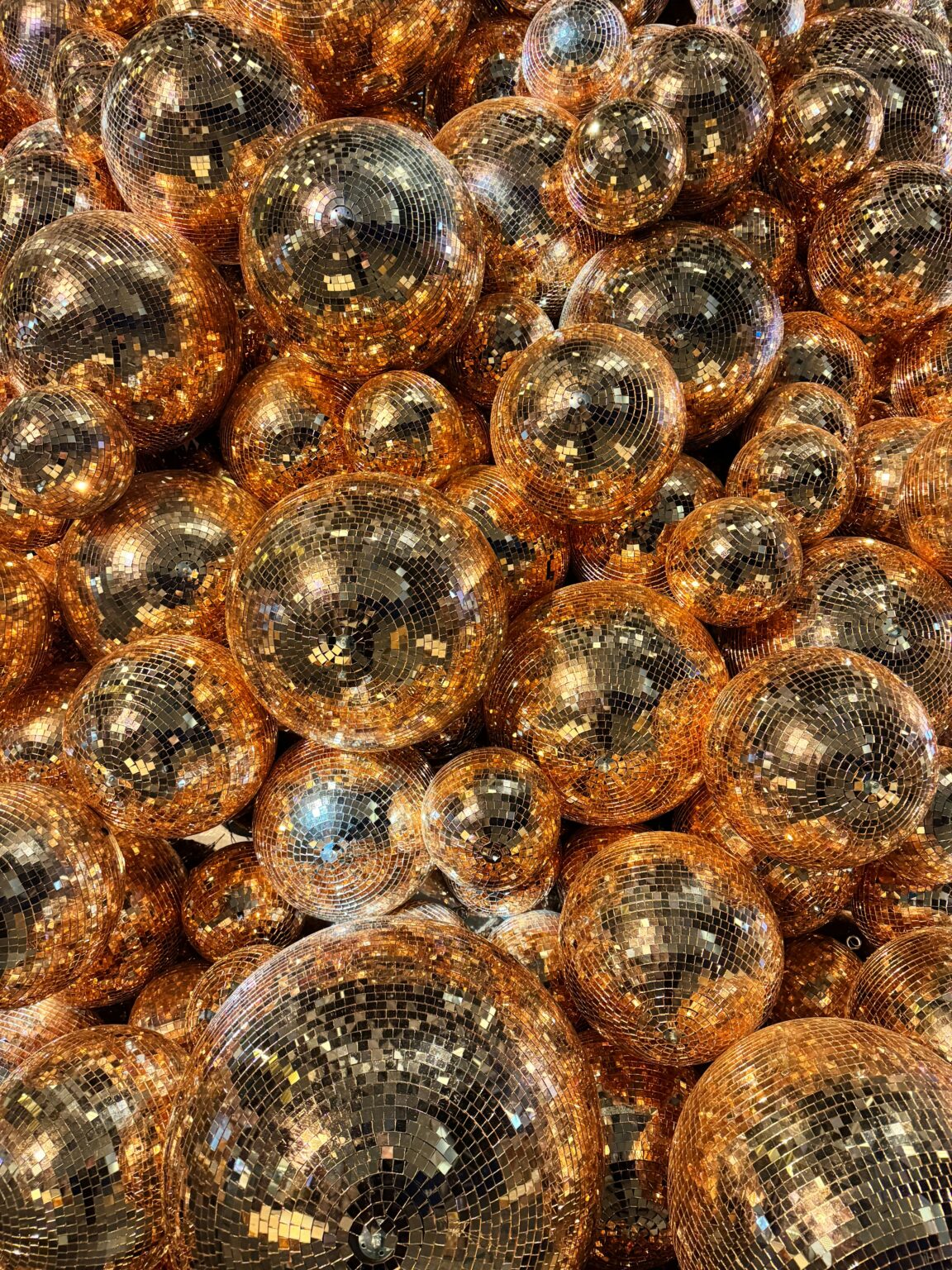 sam-farallon-p4Gpvqa7xNQ-unsplash